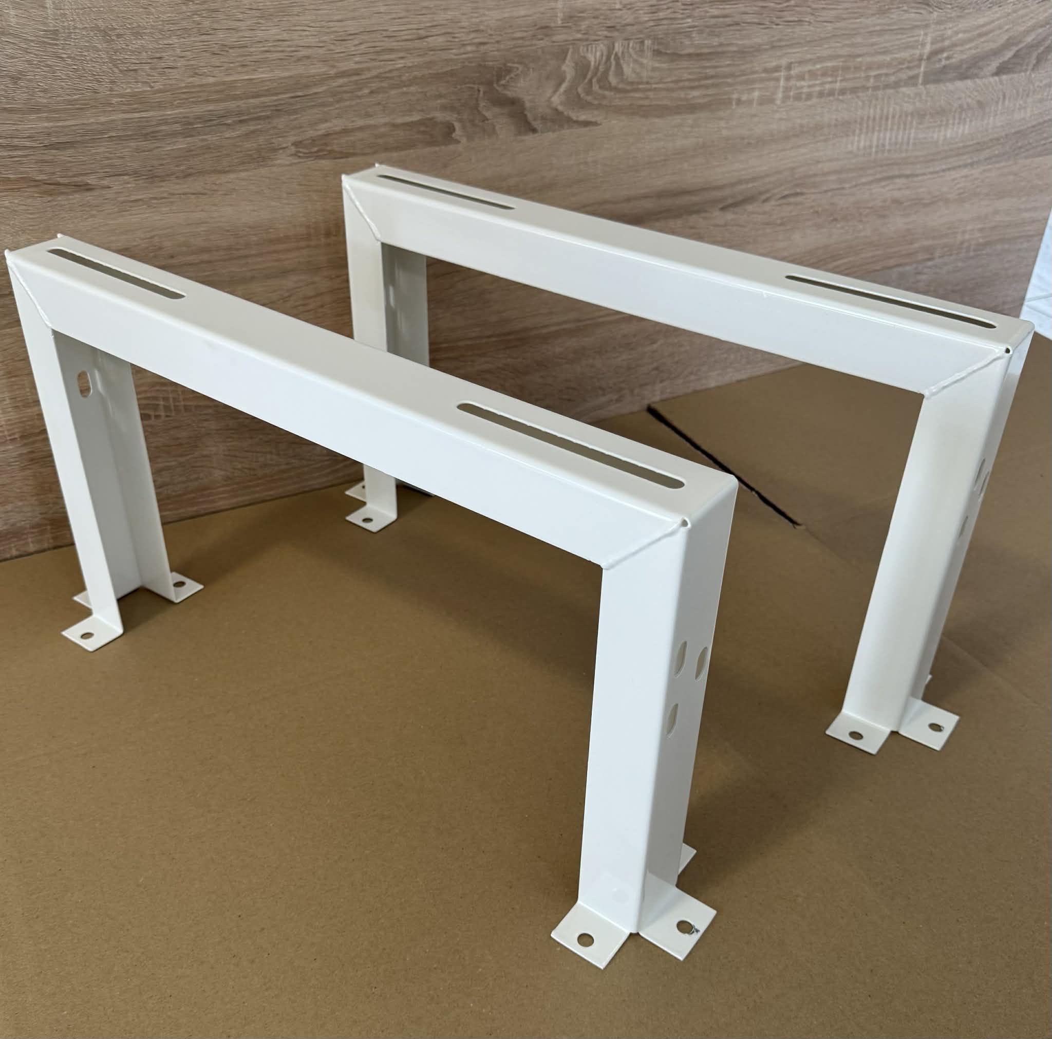 Hőszivattyú állvány hegesztett festett fehér 300*600